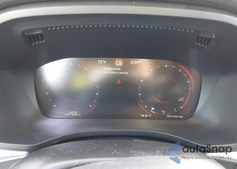 2019 Volvo Xc60 T5 Momentum z USA, uszkodzony, nr VIN LYV102RK1KB177988